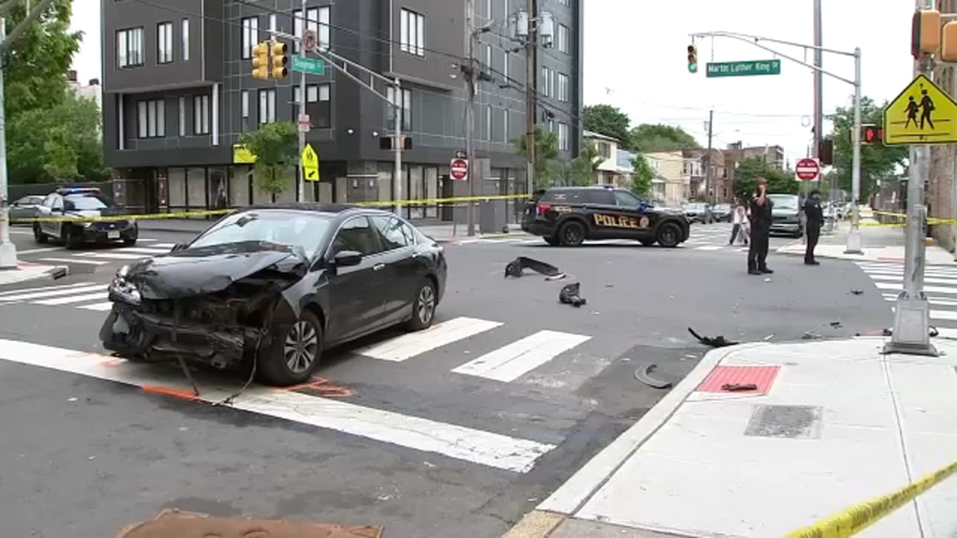 How a Car Accident Lawyer in Jersey City Handles Settlements in New Jersey